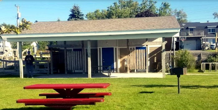 Lakeview Motel & Cottages (Wilsons Motel and Cottages) - Web Listing (newer photo)